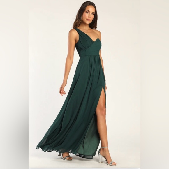 New! Lulu's Always Enamored Emerald Green One-Shoulder Maxi Dress -  www.joarbit.com